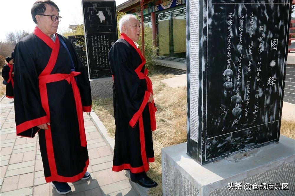 和平释义下的新澳门与香港，精准正版发展的探索与实践,2025新澳门与香港精准正版免费,和平释义、解释与落实